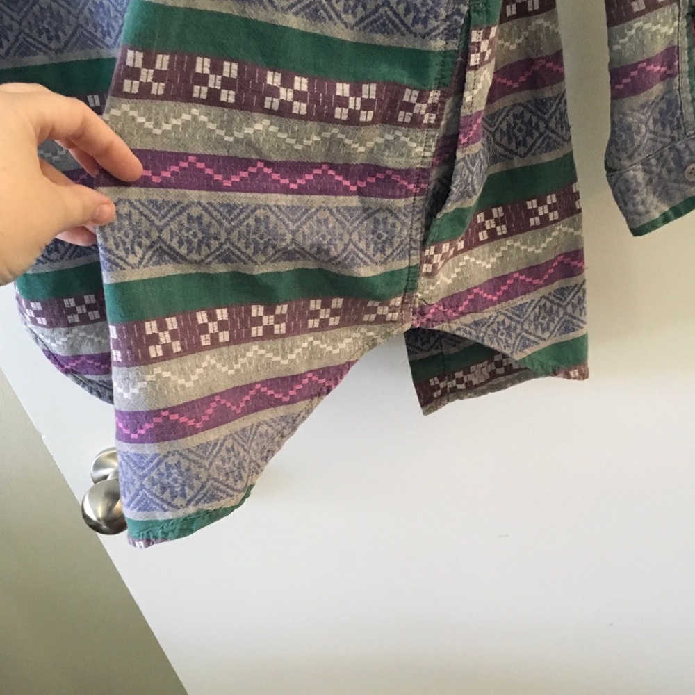 Fun print vintage button down - Picture 5 of 6